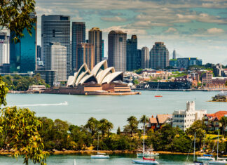 Reasons to move to Australia
