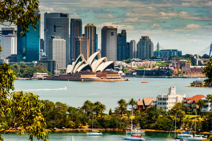 Reasons to move to Australia Reasons to move to Australia
