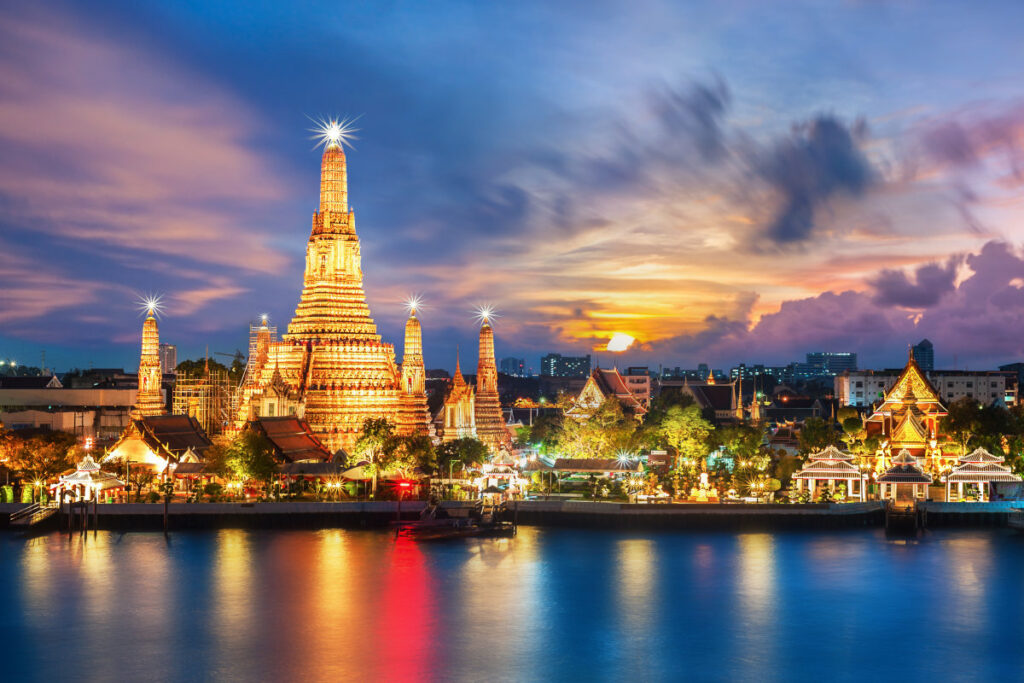 Wat Arun night view Temple in Bangkok, Thailand - Moving to Thailand