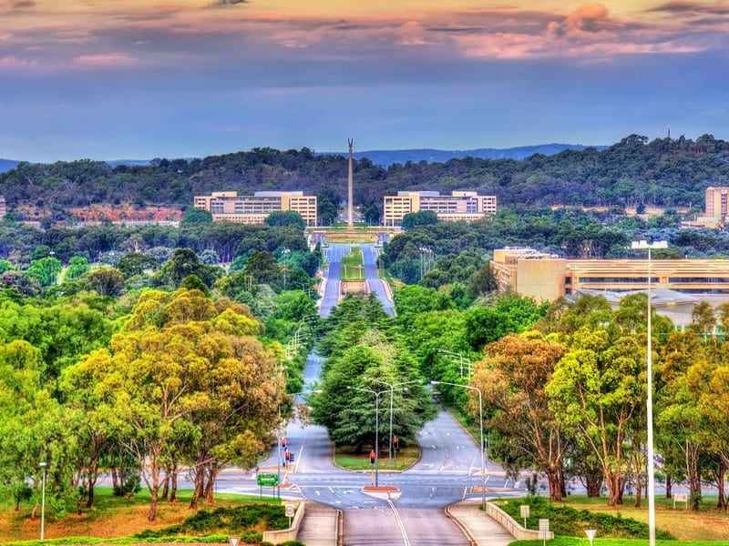 Canberra cityscape. Moving to Canberra. Best places for professionals.