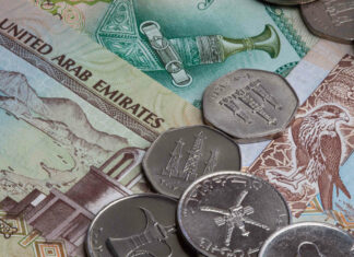 how much does it cost to move to dubai from uk