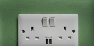 what plugs are used in malta