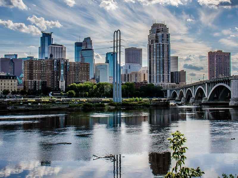 Minnesota cityscape - International removals from the UK to Minnesota, USA