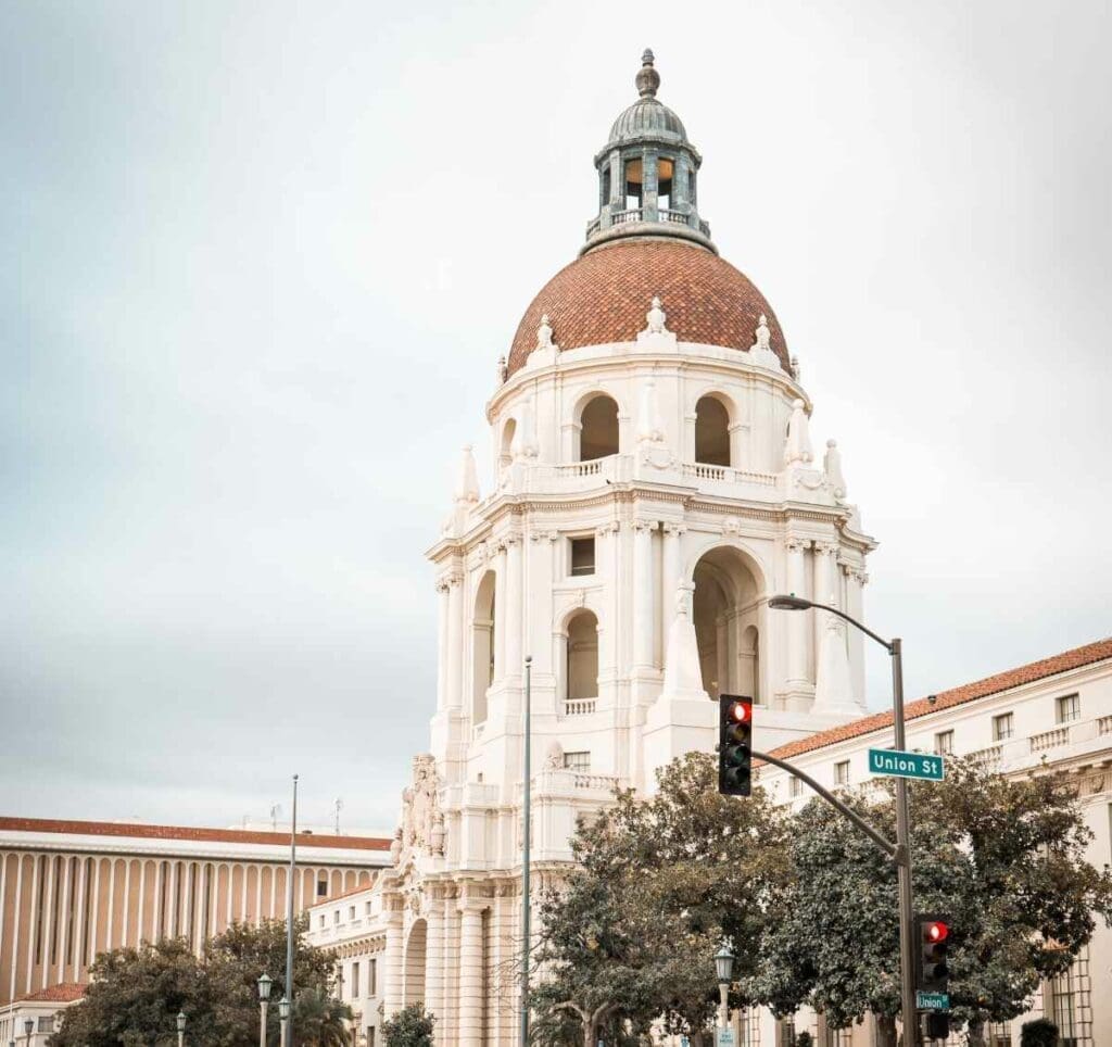Pasadena, CA - source: unsplash - moving to Los Angeles