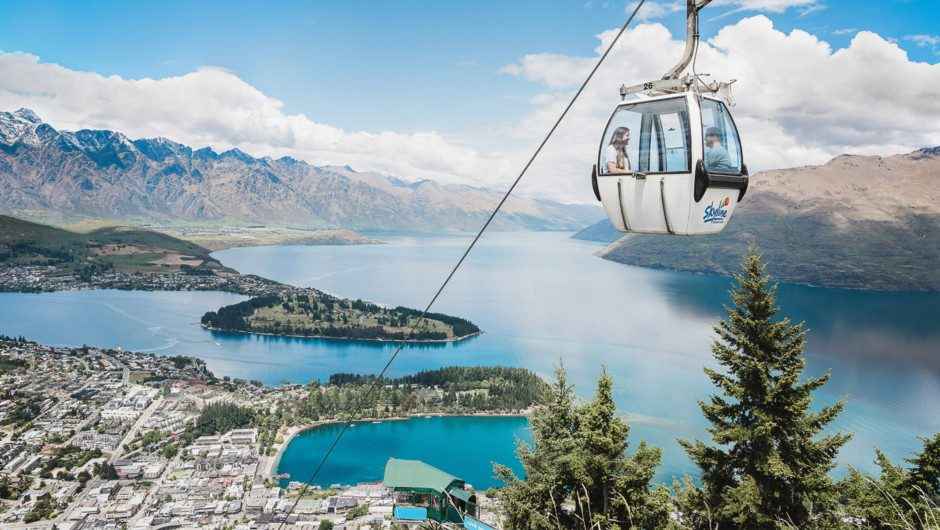Landscape photo of Queenstown, New Zealand