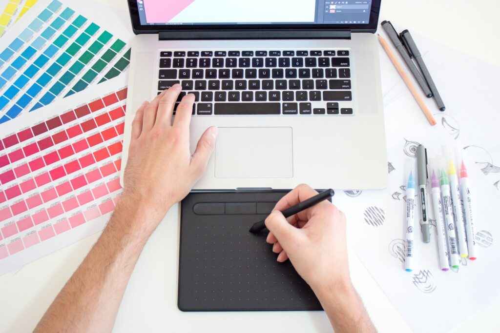 Opportunities For UK Creative Professionals Who Want to Move to Australia: